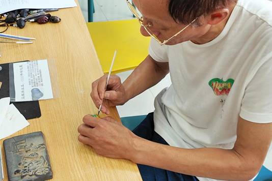 b81d0dac795f61401f48ad5d1b6c0ed